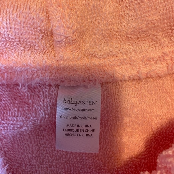 BabyGirl's Pink Shark Bathrobe - Picture 3 of 5